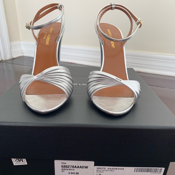 In mint condition, worn 1-2 times. I’m original Box with everything in it!! - Picture 9 of 10